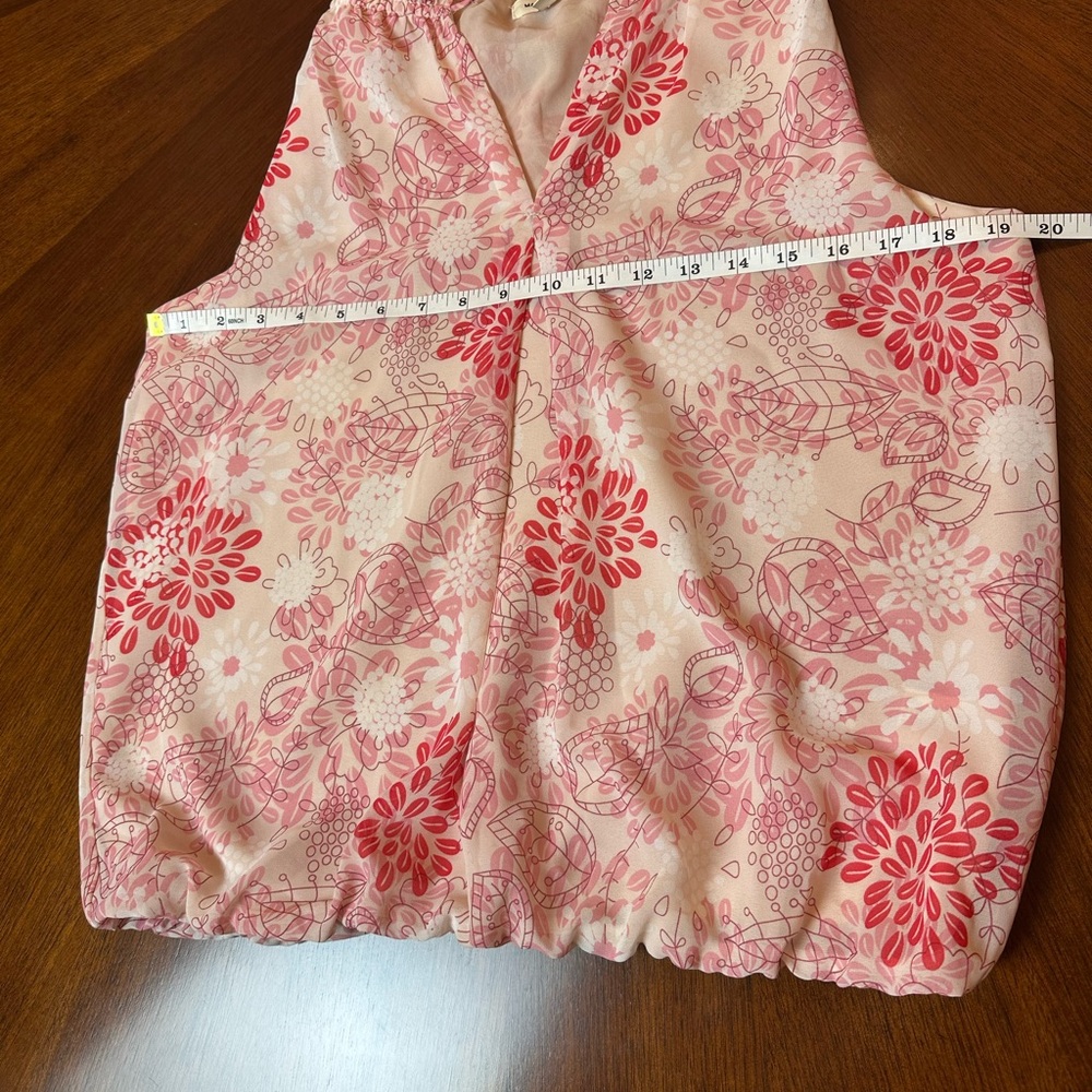 Max Studio Floral Sleeveless Tie-Neck Blouse | Pink & White - Picture 4 of 9